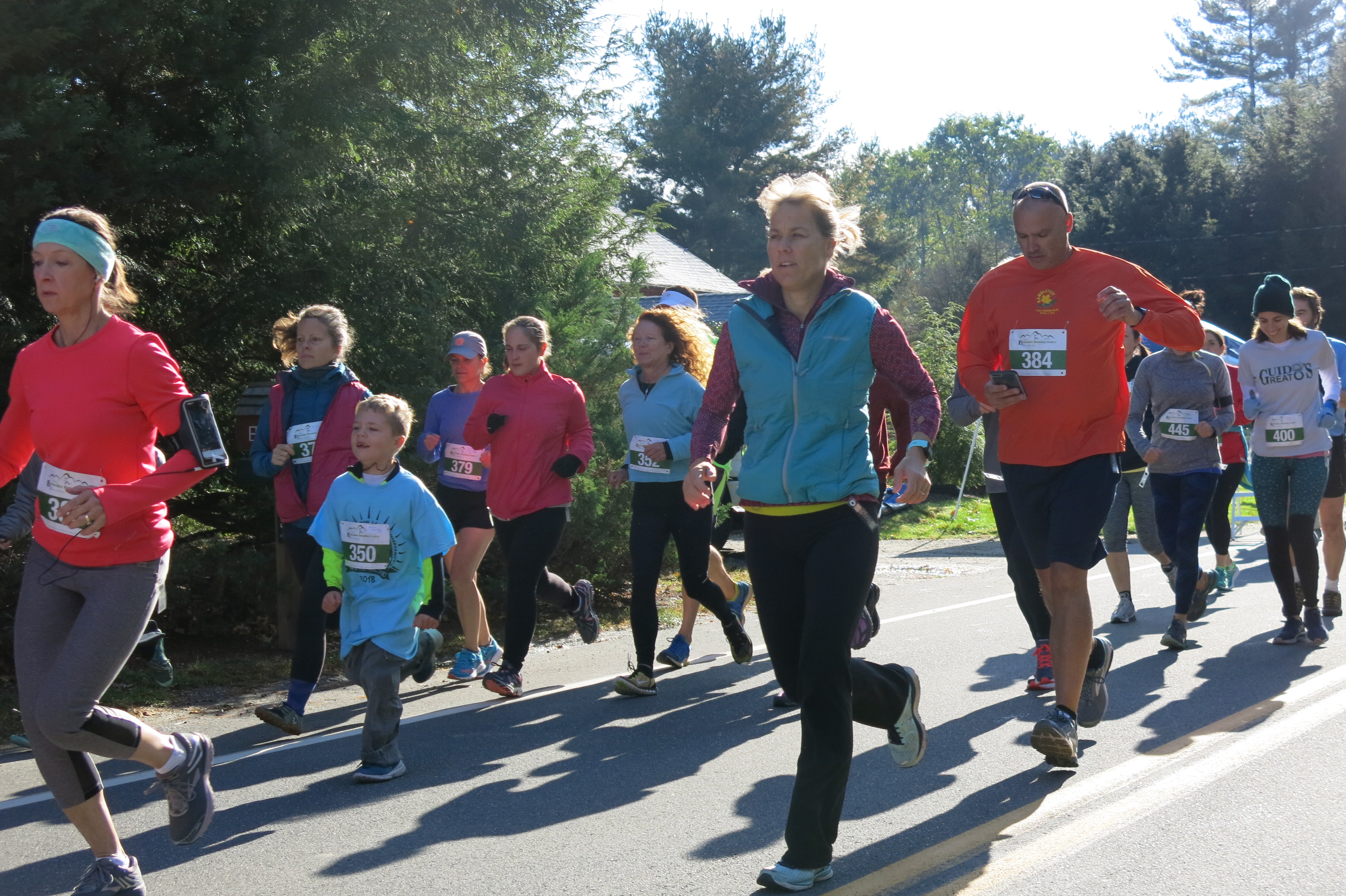 run for the hills race runners