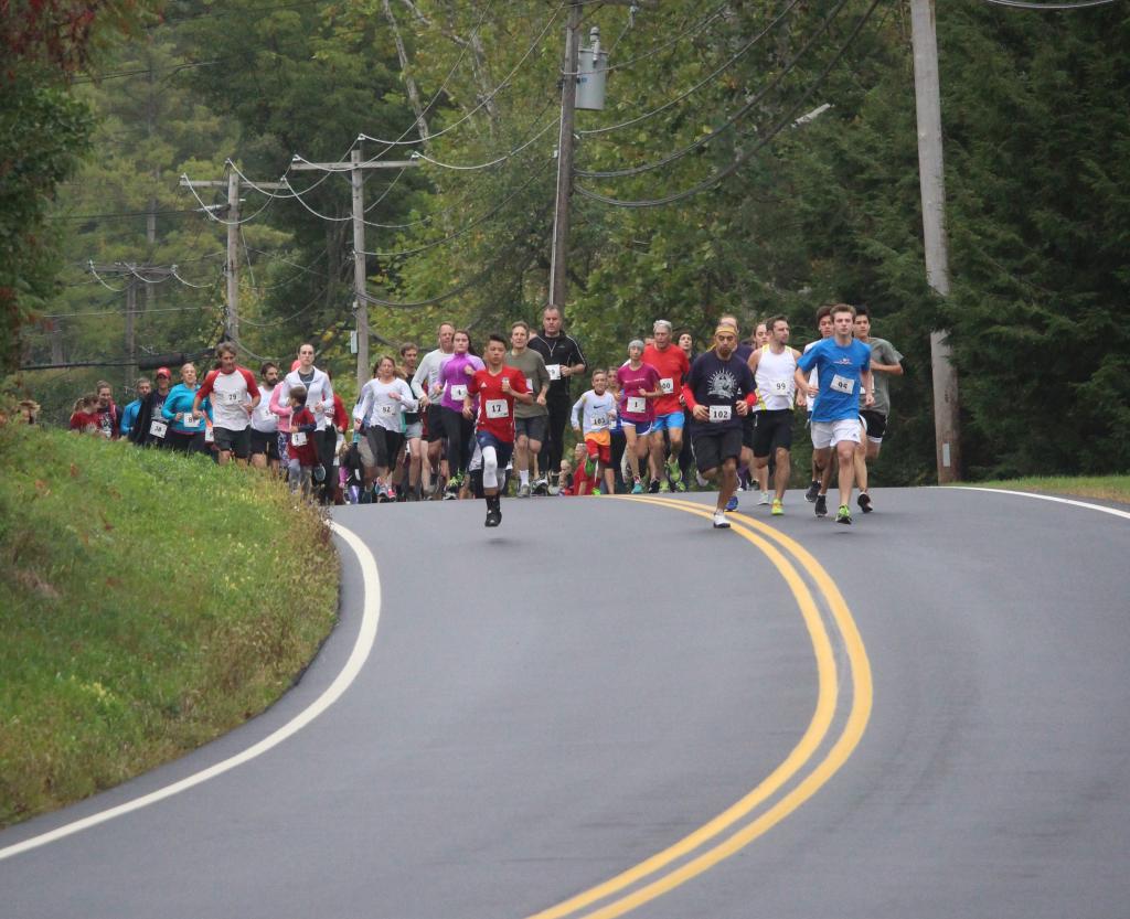 2016 Run for the Hills 5K Start