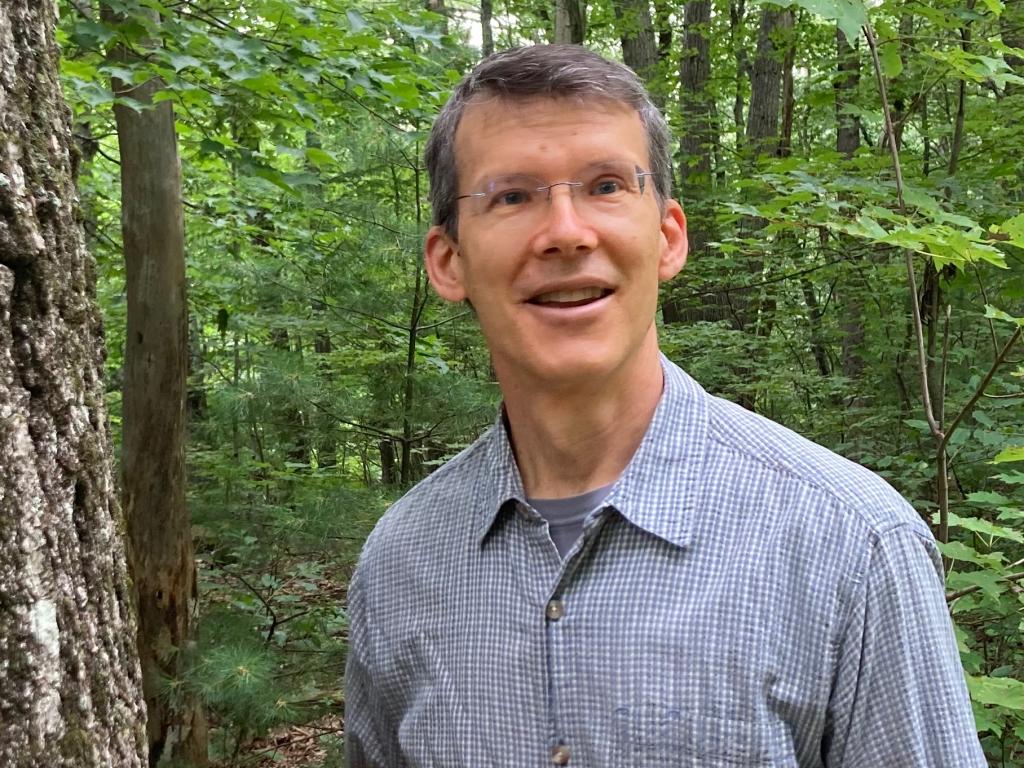 On Sunday May 22, 2022 Great Barrington Land Conservancy invited the community learn about Tree Identification with naturalist and author, Michael Wojteck.